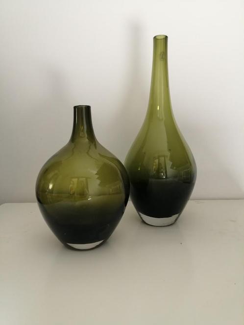 2 mooie decoratieve vazen, Huis en Inrichting, Woonaccessoires | Vazen, Zo goed als nieuw, Groen, Glas, Ophalen