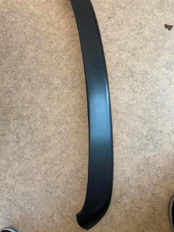 Maxton golf 4 spoiler  beschikbaar voor biedingen