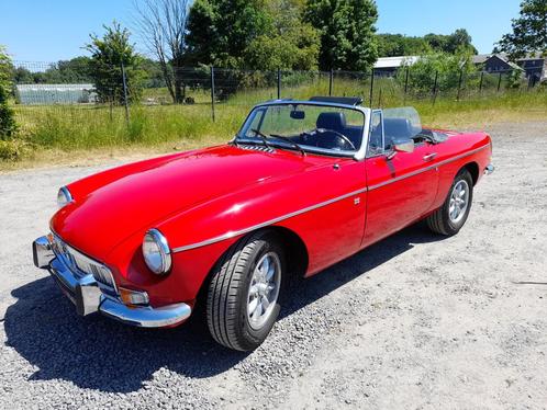 MGB 1977 Overdrive, Autos, Oldtimers & Ancêtres, Particulier, MG, Essence, Cabriolet, 2 portes, Boîte manuelle, Rouge, Propulsion arrière