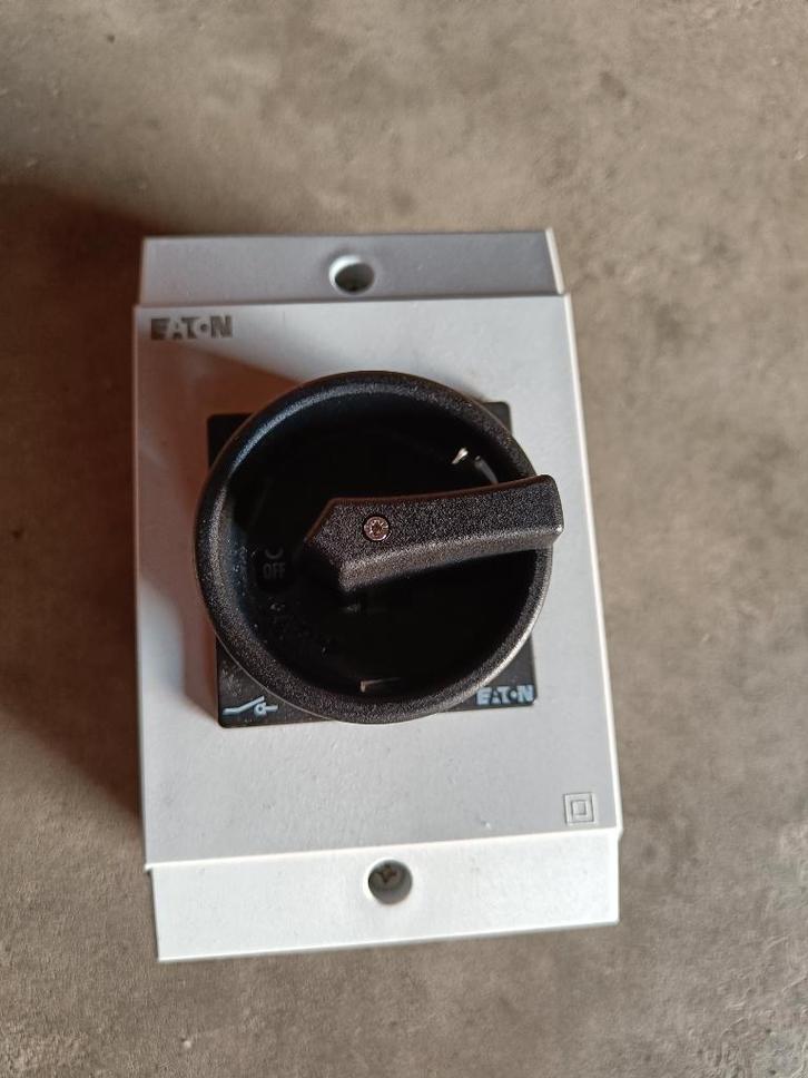 hoofdschakelaar, Bricolage & Construction, Électricité & Câbles, Neuf, Interrupteur, Interrupteur, Enlèvement
