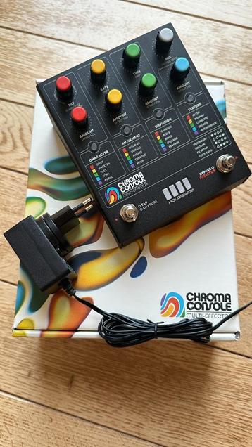 Hologram Chroma Console beschikbaar voor biedingen
