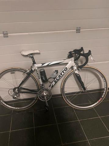 Scatto falcon hydroformed beschikbaar voor biedingen