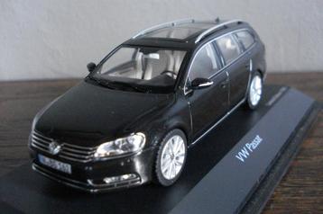 VW Passat Variant. Deep Black. beschikbaar voor biedingen