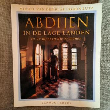 ABDIJEN IN DE LAGELANDEN en de mensen die er wonen beschikbaar voor biedingen