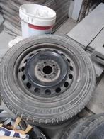 pneus hiver + jantes mercedes vito, Auto-onderdelen, Banden en Velgen, Ophalen, 16 inch, Winterbanden, Band(en)