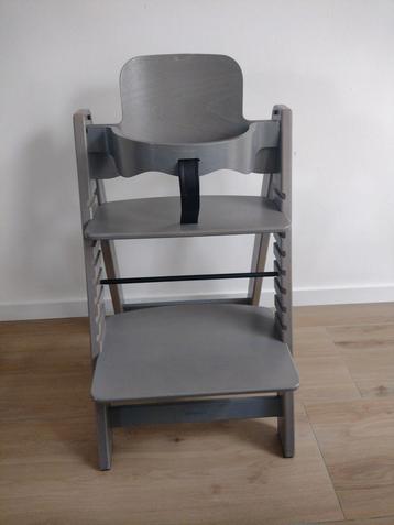 Kidsmill Up! kinderstoel grey wash beschikbaar voor biedingen