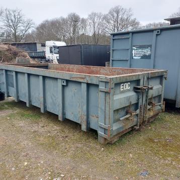 1 container beschikbaar voor biedingen