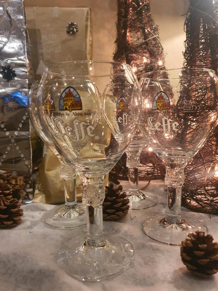 Leffe 33cl, Verzamelen, Glas en Drinkglazen, Zo goed als nieuw, Ophalen