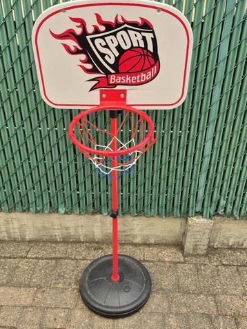 Basketbalring verstelbaar  beschikbaar voor biedingen