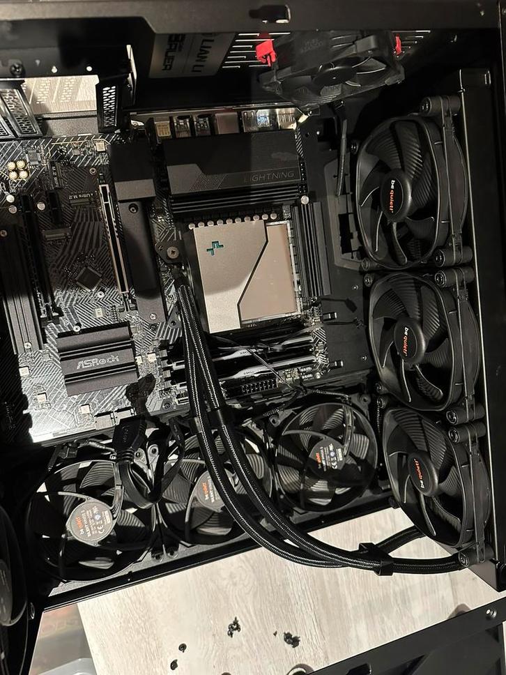 Lt 720 AIO, Computers en Software, Computerkoelers, Zo goed als nieuw, Ophalen