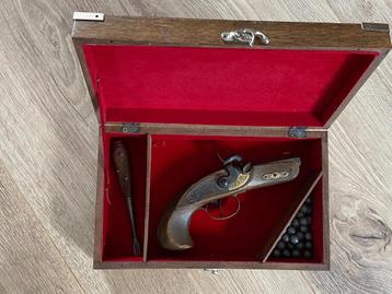 Derringer type Percussie Pistool beschikbaar voor biedingen