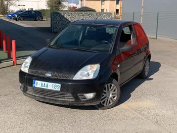 Ford Fiesta Tdci gekeurd met rose formulier, Auto's, Voorwielaandrijving, 116 g/km, Stof, 50 kW
