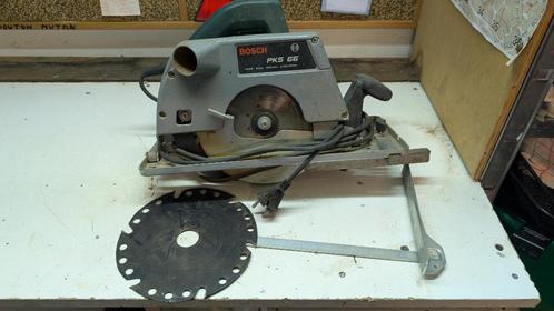 Bosch cirkelzaag, Doe-het-zelf en Bouw, Gereedschap | Zaagmachines, Gebruikt, Cirkelzaag, 1200 watt of meer, 30 tot 70 mm, Ophalen