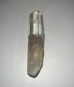 Bergkristal met wat ijzerverkleuring - 22gram - 72 x 17 x 12, Ophalen of Verzenden, Zo goed als nieuw