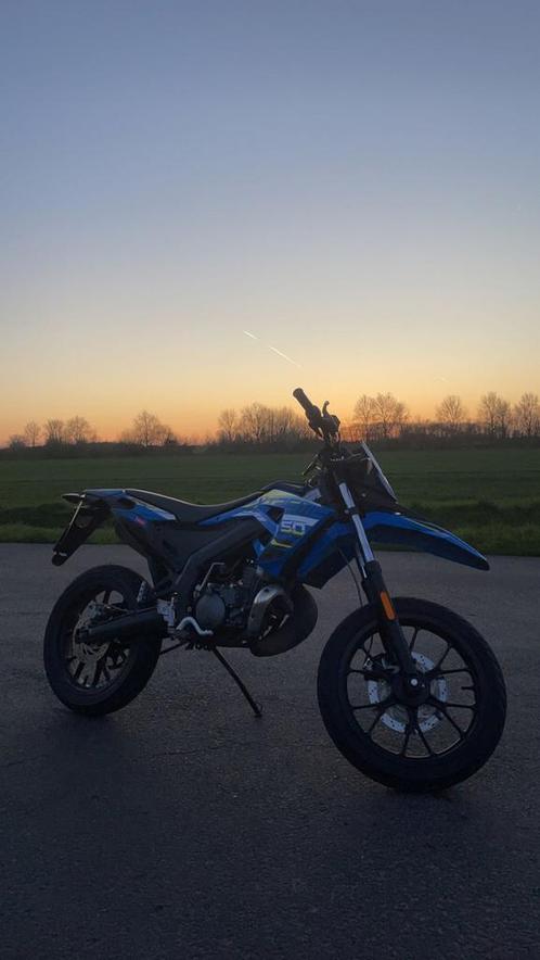 Derbi Senda Xtreme 50cc Limited Edition, Fietsen en Brommers, Brommers | Derbi, Zo goed als nieuw, Klasse B (45 km/u), Ophalen of Verzenden