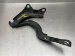 CHARNIERE DE CAPOT Hyundai i30 (GDHB5) (01-2011/12-2016), Utilisé, Hyundai