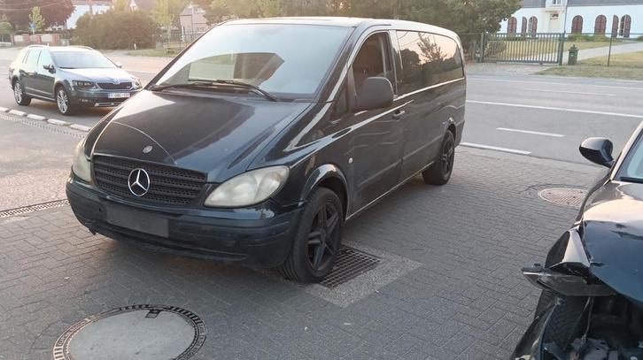 Te koop mercedes Vito met 9 plaats 2.3  115cdi, Auto's, Mercedes-Benz, Particulier, Vito, ABS, Airconditioning, Bluetooth, Elektrische buitenspiegels