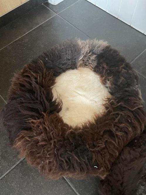 Kattenmanden in schapenvacht, Dieren en Toebehoren, Kattenmanden, Nieuw, Ophalen of Verzenden