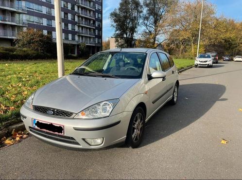 Ford Focus 2004 avec quelques kilomètres, Autos, Ford, Particulier, Focus, Airbags, Air conditionné, Verrouillage central, Radio