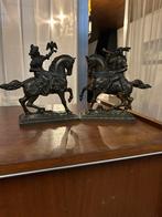 2 paarden beeldjes, Ophalen, Koper