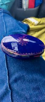 Snuifdoosje of juwelendoosje, Enlèvement