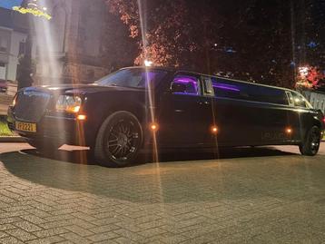 Limousine-rijbewijs met 8+1 zitplaatsen  beschikbaar voor biedingen