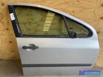 PEUGEOT 307 Zilver grijs EYCC rechts voor deur 2000-2009 beschikbaar voor biedingen