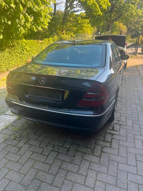 Mercedes E220 cdi /export/, Auto's, Mercedes-Benz, Particulier, E-Klasse, Airbags, Airconditioning, Alarm, Boordcomputer, Centrale vergrendeling