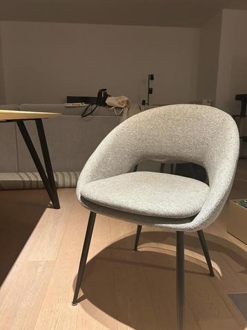 Chaises salle à manger beschikbaar voor biedingen