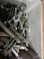 Clés, douilles, clé dynamométrique, Enlèvement