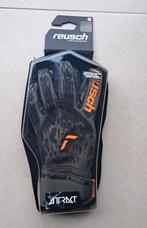 Reusch keeperhandschoenen, Sport en Fitness, Voetbal, Ophalen of Verzenden, Zo goed als nieuw, Handschoenen
