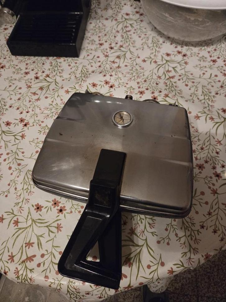 Gaufrier Tefal en très bon état, Electroménager, Gaufriers, Utilisé, Plaques amovibles, Enlèvement