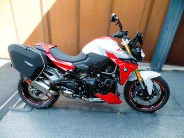 f900r abs 2021 1er propriétaire akra 7783km garantie 1.2.3an beschikbaar voor biedingen
