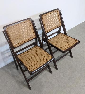  Opvouwbare vintage stoel beschikbaar voor biedingen