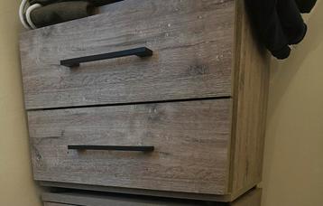 Table de chevet x2 beschikbaar voor biedingen