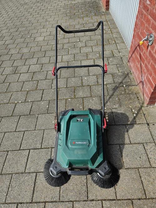 veegmachine, Tuin en Terras, Veegmachines, Zo goed als nieuw, Ophalen
