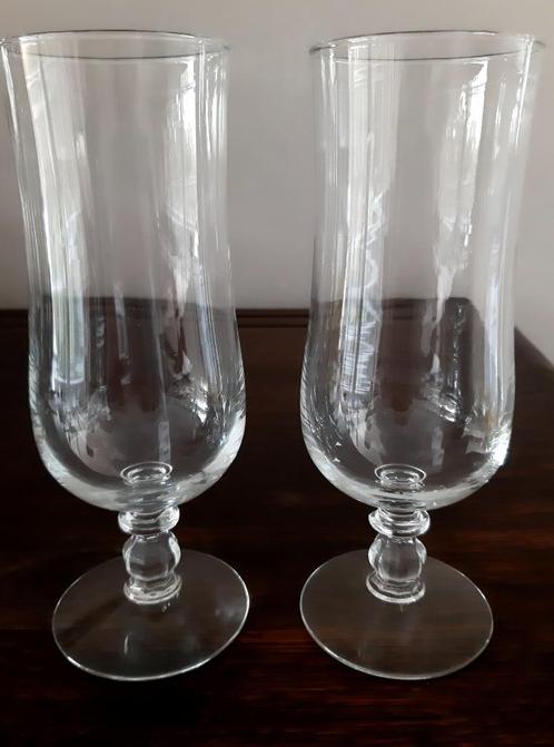 Glazen voor bier of cocktail (2 stuks), Huis en Inrichting, Keuken | Servies, Ophalen of Verzenden
