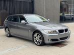 BMW 318i / VEEL OPTIES! / 136.000km/ ZO MEENEMEN!, Auto's, BMW, 105 kW, Grijs, Xenon verlichting, Zilver of Grijs