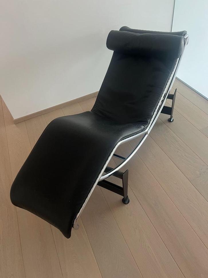 ORIGINELE Cassina lc4 chaise longue frame zwart, Huis en Inrichting, Zetels | Zetels en Chaises Longues, Gebruikt, Eenpersoons