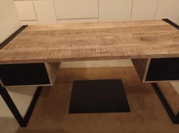 Bureau mangohout nieuwstaat beschikbaar voor biedingen
