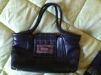 Sac dame cuir marque chanel prix 45€, Handtassen en Accessoires, Tassen | Damestassen, Ophalen of Verzenden, Zo goed als nieuw