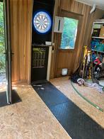 Dart met verlichting in kast met rubbermat, Sport en Fitness, Ophalen, Zo goed als nieuw