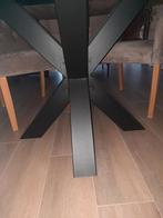 Ronde eettafel en 4 landelijke stoelen, Huis en Inrichting, Complete eetkamers, Ophalen, Zo goed als nieuw