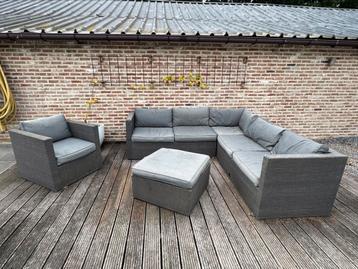 Loungeset beschikbaar voor biedingen
