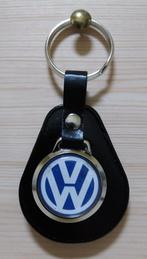 VOLKSWAGEN Sleutelhanger met VW logo . Zwart leer, Volkswagen, Enlèvement ou Envoi, Neuf