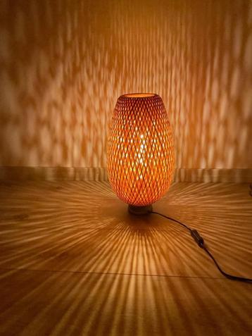 Lamp beschikbaar voor biedingen