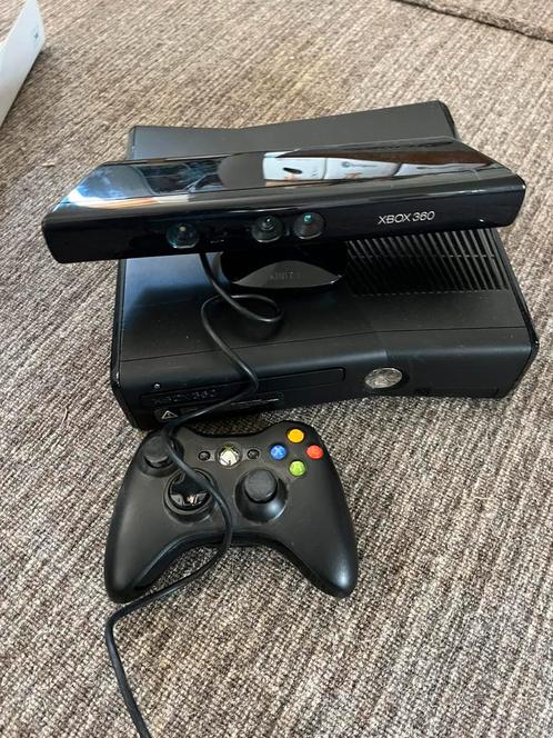 XBox 360 Kinect 250 gb + 5 games, Games en Spelcomputers, Spelcomputers | Xbox 360, Zo goed als nieuw, 250 GB, Ophalen