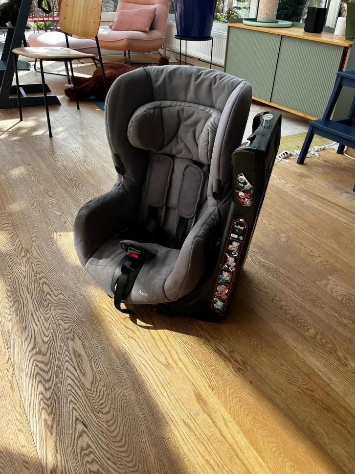 Maxi Cosi - Axiss kinder autostoel, Kinderen en Baby's, Autostoeltjes, Gebruikt, Maxi-Cosi, 9 t/m 18 kg, Autogordel of Isofix