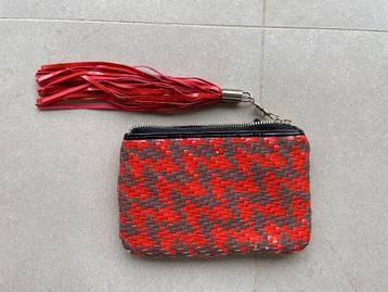 Geweven clutch van Belgische Dolly & Daisy beschikbaar voor biedingen