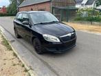 Skoda fabia 1.2 benzine 2010 euro 5, Auto's, Euro 5, Zwart, Handgeschakeld, 5 deurs